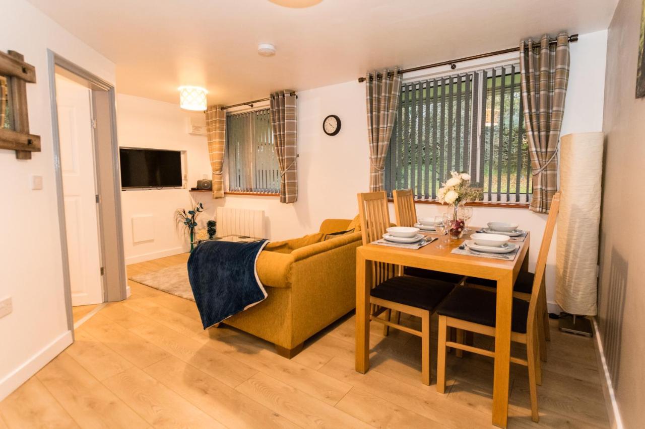 1 Bedroom Newton Apartment L Free Parking L Wigan Royal Infirmary L Haigh Hall L Central Location Exterior foto